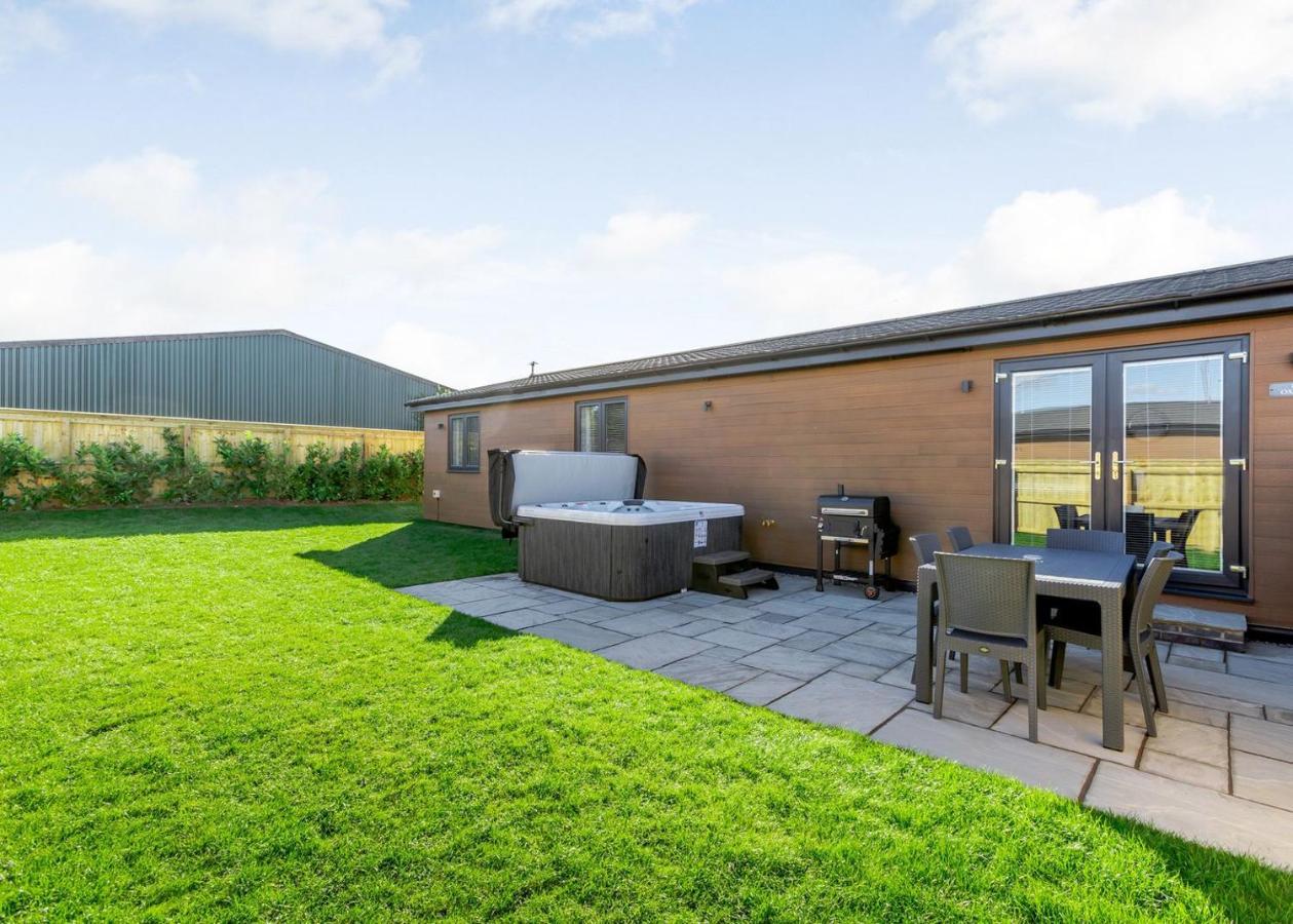Cotswold Gateway Escape Hotel Offenham Buitenkant foto