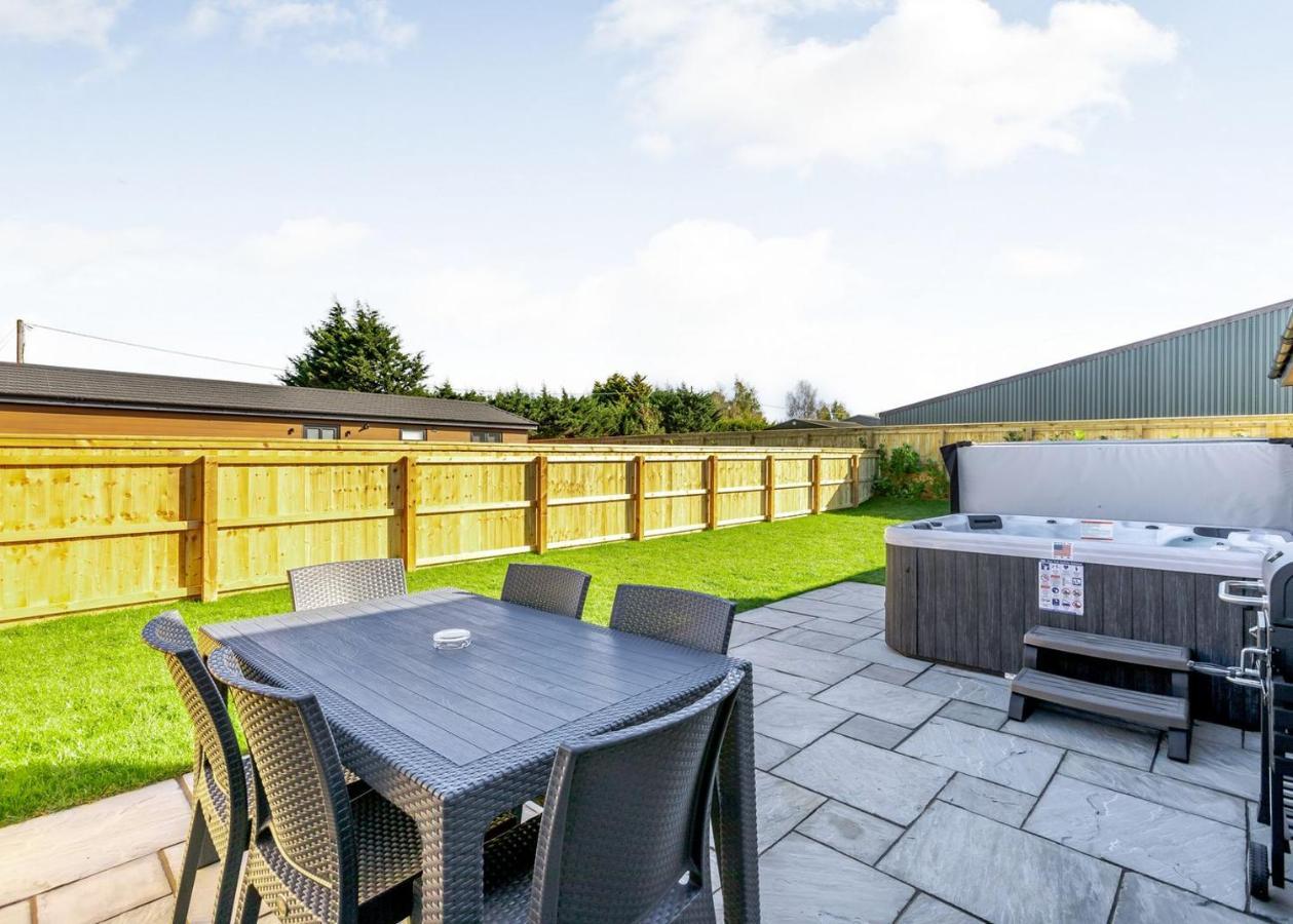 Cotswold Gateway Escape Hotel Offenham Buitenkant foto